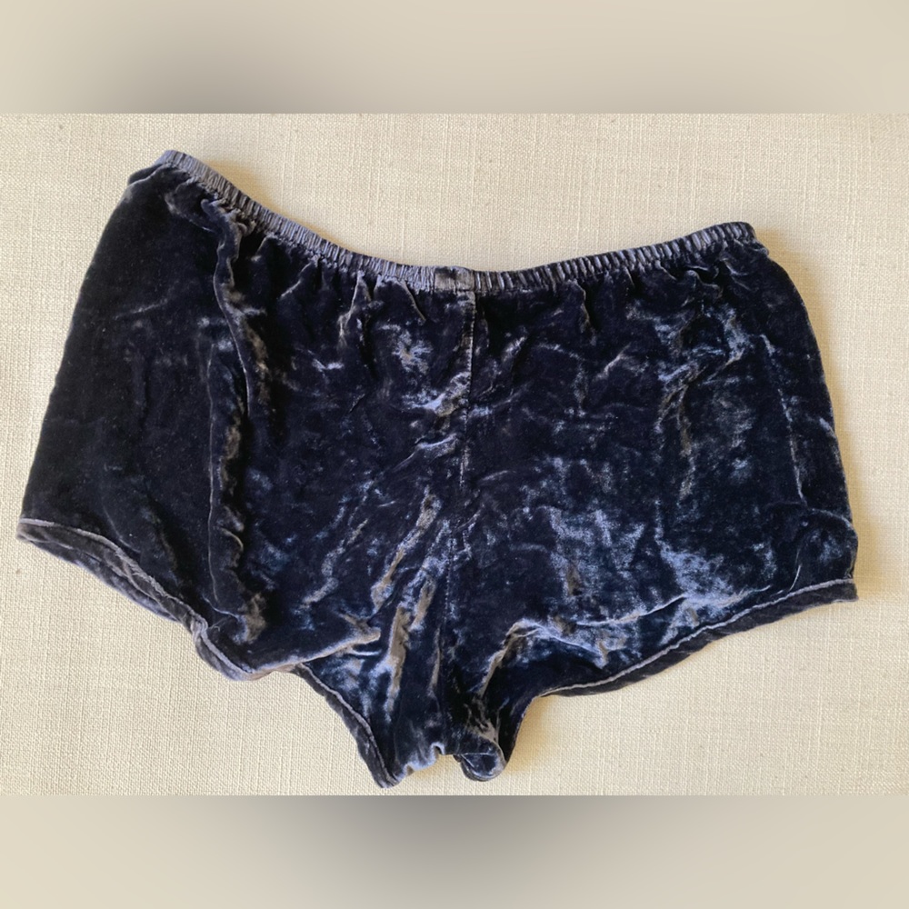 Merritt Charles beautiful crushed velvet shorts, M, excellent condition